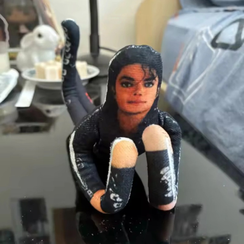 Dolls - 2026年新スタイル マイケル・ジャクソン コスプレ小道具 ぬいぐるみ フィギュア ルームデコレーション