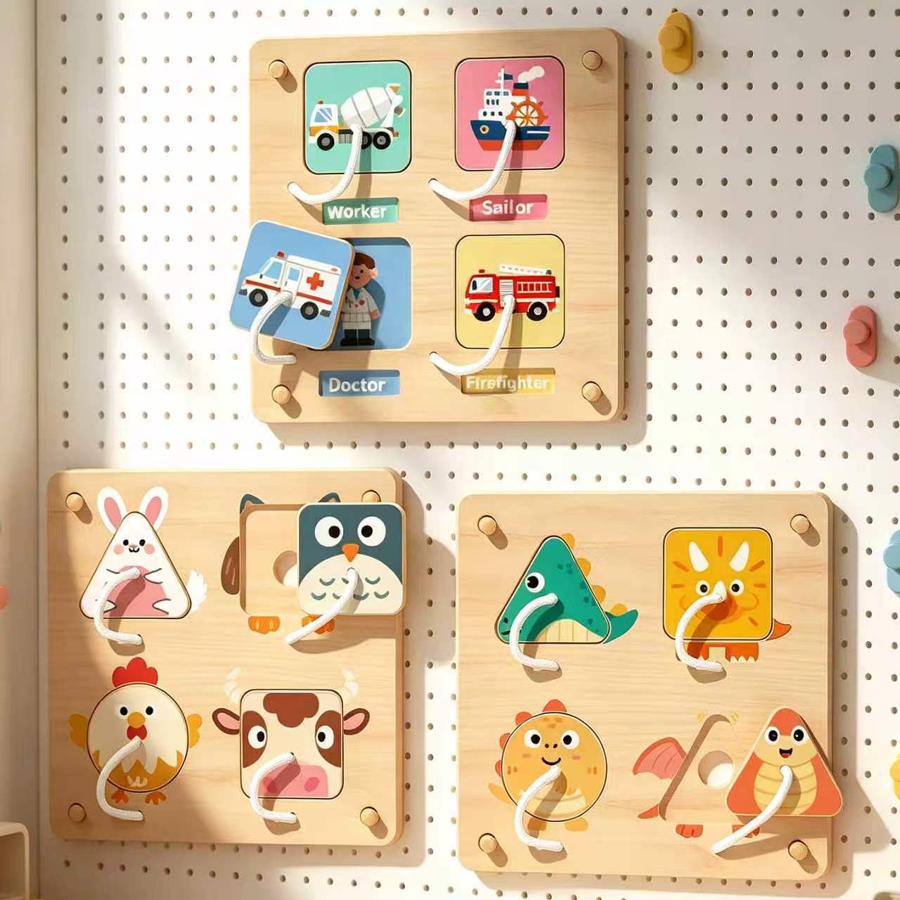 モンテッソーリ木製ビジーボードDIYアクセサリー 感覚活動  - Montessori Wooden Busy Board Toddler のレビューと価格